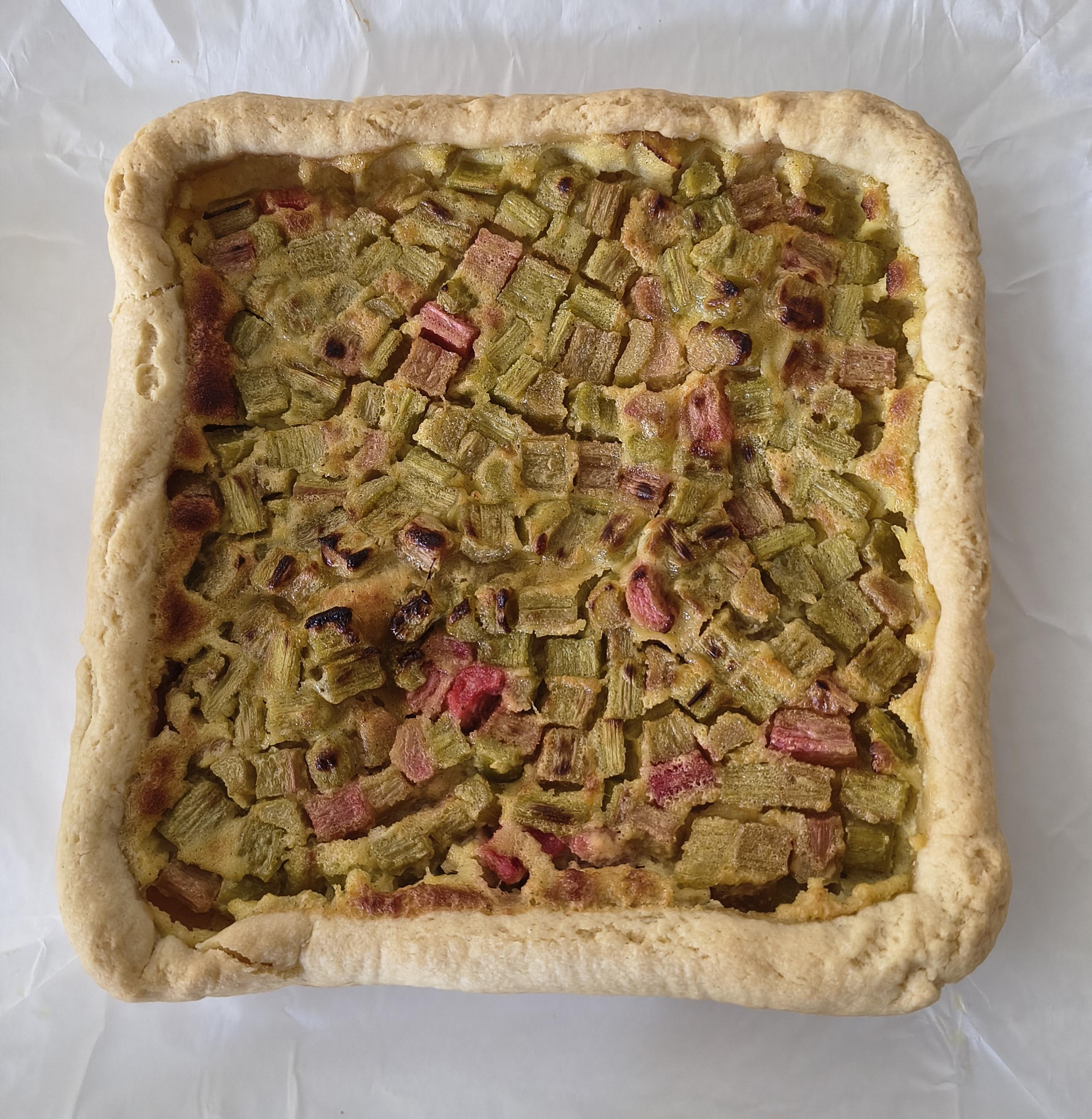 Rhabarberwähe, ya listo.