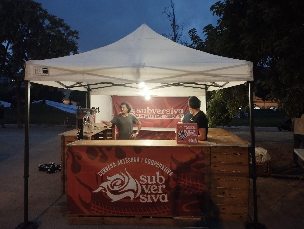 Barra La Subversiva en el festival Fesc de la Xesc